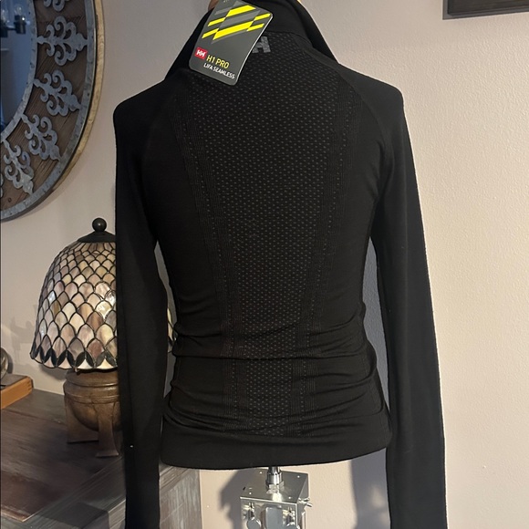 HELLY HANSEN Woman’s H1 PRO Lifa Seamless 1/2 Zip - Picture 7 of 9